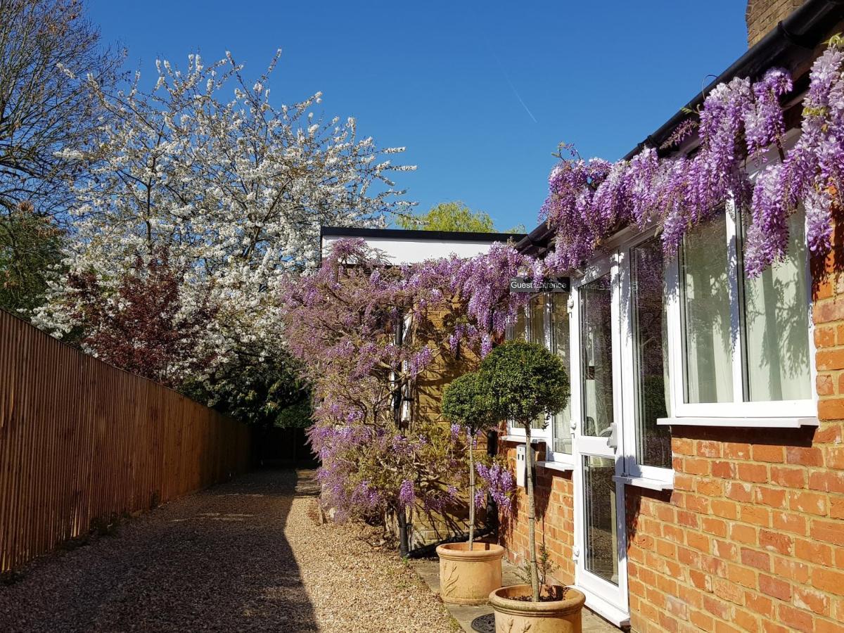 The Bakehouse Guesthouse Maidenhead Exterior photo